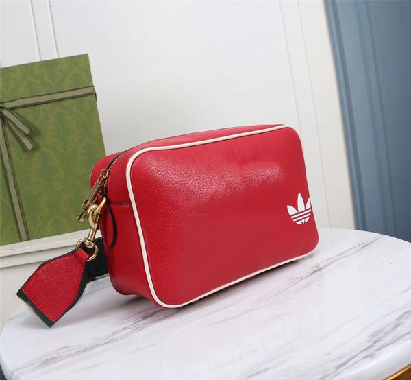 designer evening bags handbag purse cross-body luxury goods handbag shopping bulk mother-baby fashion 24.5-16.5-9.5cm
designer evening bags handbag purse cross-body luxury goods handbag shopping bulk mother-baby fashion 24.5-16.5-9.5cm