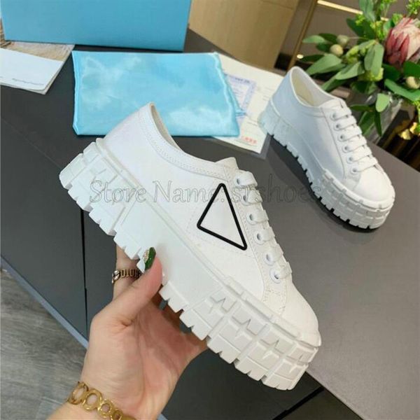 double wheel canvas sneakers women luxurys designer re-nylon shoes triangle logo chunky rubber sole nylon recycled materials shoe2776, Black;white
double wheel canvas sneakers women luxurys designer re-nylon shoes triangle logo chunky rubber sole nylon recycled materials shoe2776, Black;white
