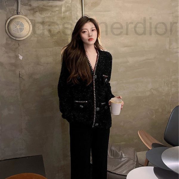 women's sweaters designer fadan 2021 autumn and winter new style small fragrance v-neck black bright silk knitted cardigan coat d95d, White;black
women's sweaters designer fadan 2021 autumn and winter new style small fragrance v-neck black bright silk knitted cardigan coat d95d, White;black