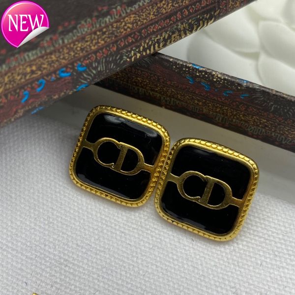 luxury brand design earrings d family / di new letters cd black square earrings minority elegant pig nose, Golden;silver
luxury brand design earrings d family / di new letters cd black square earrings minority elegant pig nose, Golden;silver
