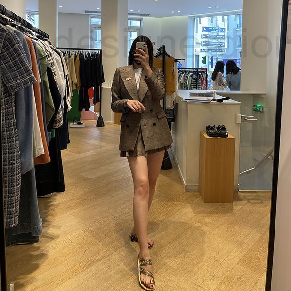 women's tracksuits designer fadan 2022 autumn winter new dark pattern jacquard double breasted suit jacket skirt, Gray
women's tracksuits designer fadan 2022 autumn winter new dark pattern jacquard double breasted suit jacket skirt, Gray