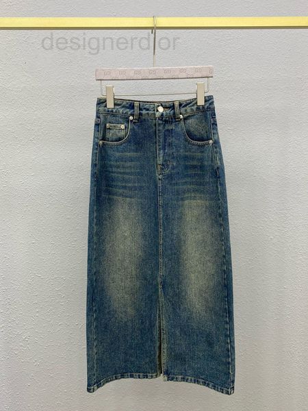 skirts designer in autumn the new wshed old slit denim skirt is verstile with high wist nd slim hlf length . it hs breech vc1c, Black
skirts designer in autumn the new wshed old slit denim skirt is verstile with high wist nd slim hlf length . it hs breech vc1c, Black