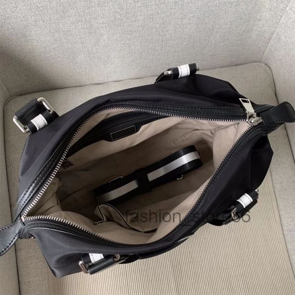 new fashion women travel bag men duffle bags crossbody handbags luggage handbag large capacity sport bag delivery lock key tag cm ripi wmbq
new fashion women travel bag men duffle bags crossbody handbags luggage handbag large capacity sport bag delivery lock key tag cm ripi wmbq