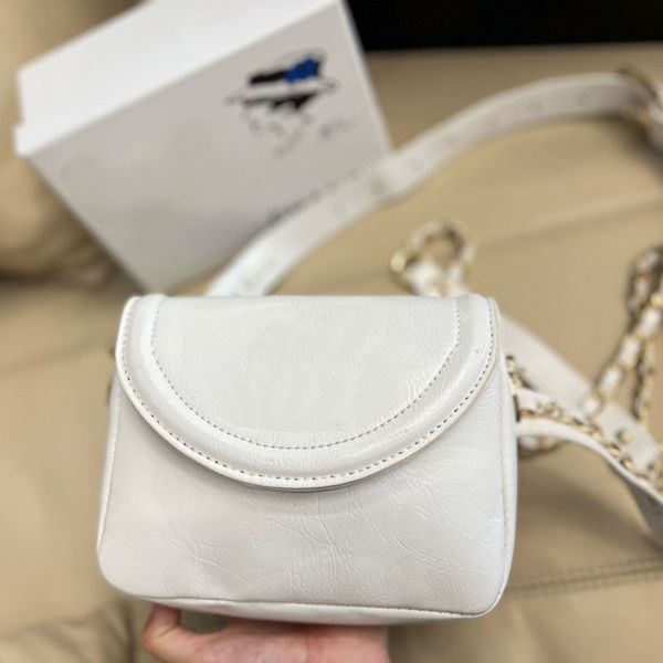 french women mini luxurious designer bag fanny pack leather quilted classic flap bags crossbody fashion shopping cosmetic bag messenger coin
french women mini luxurious designer bag fanny pack leather quilted classic flap bags crossbody fashion shopping cosmetic bag messenger coin