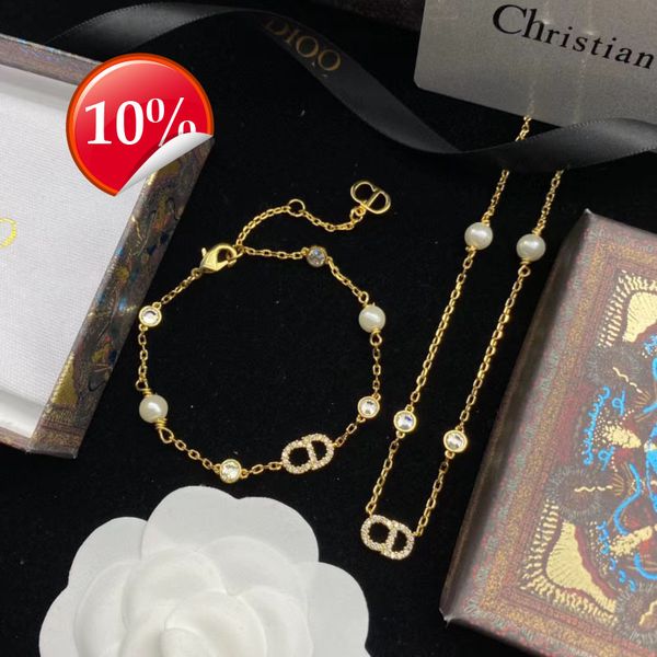 luxury design women's necklace /d new letter cd full diamond pearl bracelet set natural, Silver
luxury design women's necklace /d new letter cd full diamond pearl bracelet set natural, Silver
