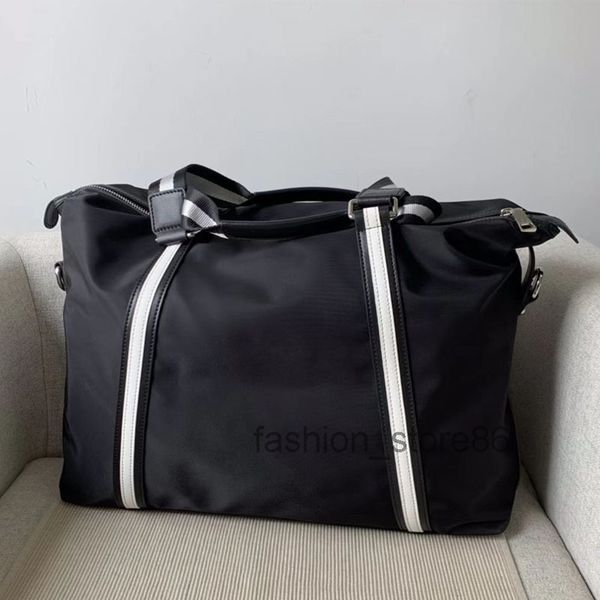 619snew fashion women travel bag men duffle bags crossbody handbags luggage handbag large capacity sport bag delivery lock key tag cm
619snew fashion women travel bag men duffle bags crossbody handbags luggage handbag large capacity sport bag delivery lock key tag cm