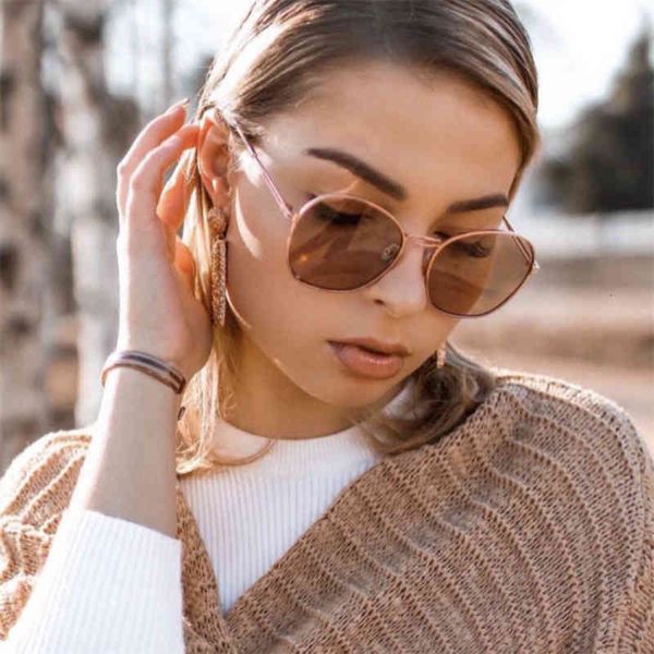 sunglasses years' metal frame polygon large sunglasses and the same small face gpq7, White;black
sunglasses years' metal frame polygon large sunglasses and the same small face gpq7, White;black