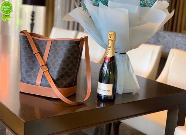 designer clutch bag evening clutches purses ladies handbags triumphal arch leather lisa large capacity one shoulder msenger
designer clutch bag evening clutches purses ladies handbags triumphal arch leather lisa large capacity one shoulder msenger