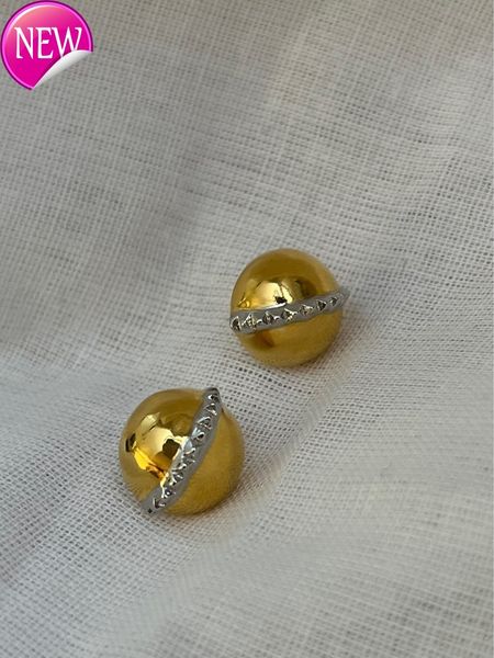 luxury brand design earrings g niche fashion good daily collocation plain color contrast simple and casual copper plated women's a5-3, Golden;silver
luxury brand design earrings g niche fashion good daily collocation plain color contrast simple and casual copper plated women's a5-3, Golden;silver