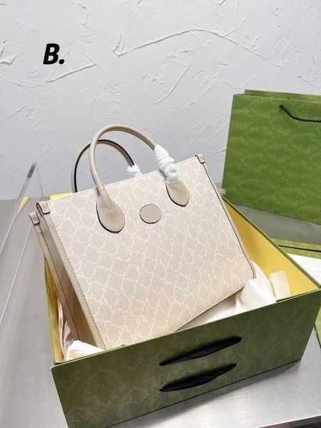 large capacity shopping bag tote bags lady handbag travel shoulder bag full classic letters print pattern detachable leather strap internal
large capacity shopping bag tote bags lady handbag travel shoulder bag full classic letters print pattern detachable leather strap internal