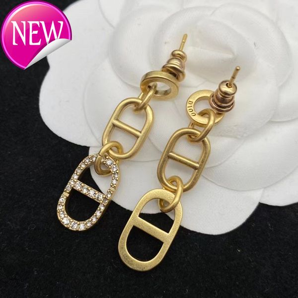 luxury brand design earrings d home / di cd full diamond pig nose earrings fashion trend personalized female accessories, Golden;silver
luxury brand design earrings d home / di cd full diamond pig nose earrings fashion trend personalized female accessories, Golden;silver