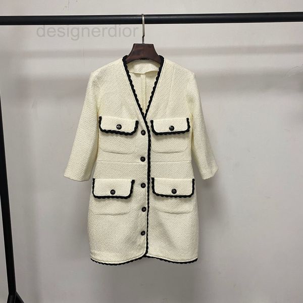 casual dresses designer fadan 's 2022 early spring small fragrance storm wave edge single breasted woven lace patch pocket dress, Black;gray
casual dresses designer fadan 's 2022 early spring small fragrance storm wave edge single breasted woven lace patch pocket dress, Black;gray