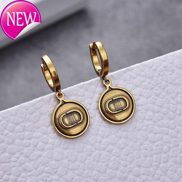 luxury brand design earrings d family / di new product letter earrings round pendant metal versatile fashion, Golden;silver
luxury brand design earrings d family / di new product letter earrings round pendant metal versatile fashion, Golden;silver