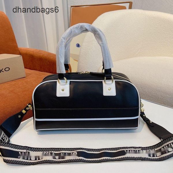 2022 bag designer fashion dr women men handbags large capacity travel leather shoulder strap bowling bags
2022 bag designer fashion dr women men handbags large capacity travel leather shoulder strap bowling bags