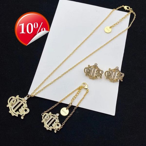 luxury design women's necklace d home / di gold plated diamond inlaid cd letter simple fashion versatile girls' clavicle chain, Silver
luxury design women's necklace d home / di gold plated diamond inlaid cd letter simple fashion versatile girls' clavicle chain, Silver