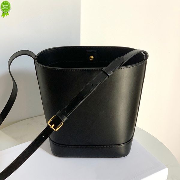 designer clutch bag evening clutches luxury handbags autumn winter new leather canvas arc de bucket large capacity fashion single shoulder m
designer clutch bag evening clutches luxury handbags autumn winter new leather canvas arc de bucket large capacity fashion single shoulder m