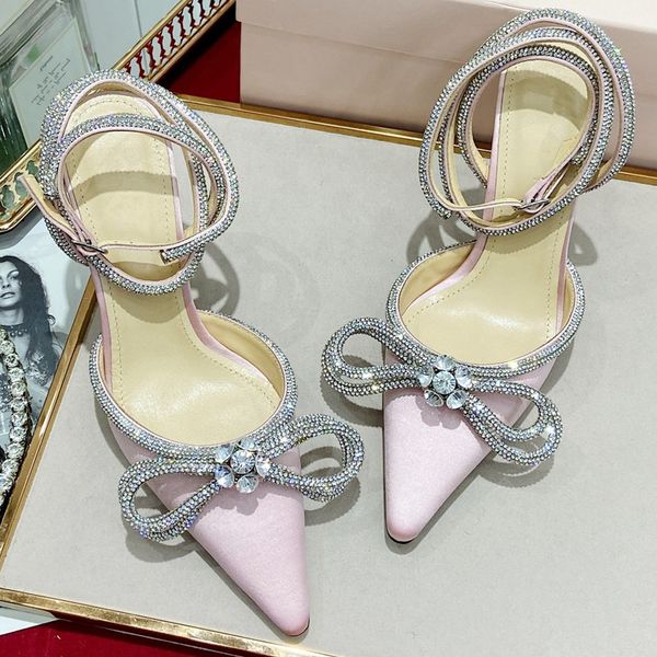 fashion women's sandals luxury designer high heels bow banquet shoes rhinestone formal wedding flat stiletto leather beach shoes flip-f, Black
fashion women's sandals luxury designer high heels bow banquet shoes rhinestone formal wedding flat stiletto leather beach shoes flip-f, Black