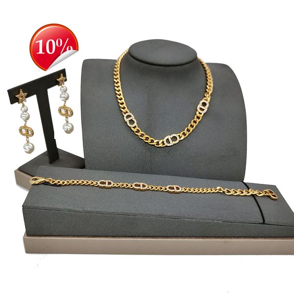 luxury design women's necklace d home / di letter diamond neck female cd pearl heavy industry high version hand jewelry, Silver
luxury design women's necklace d home / di letter diamond neck female cd pearl heavy industry high version hand jewelry, Silver