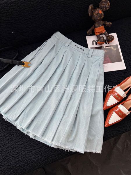 skirts designer nanyou miao's new autumn and winter 22nd letter embroidery college style denim old pleated half length skirt agpl, Black
skirts designer nanyou miao's new autumn and winter 22nd letter embroidery college style denim old pleated half length skirt agpl, Black