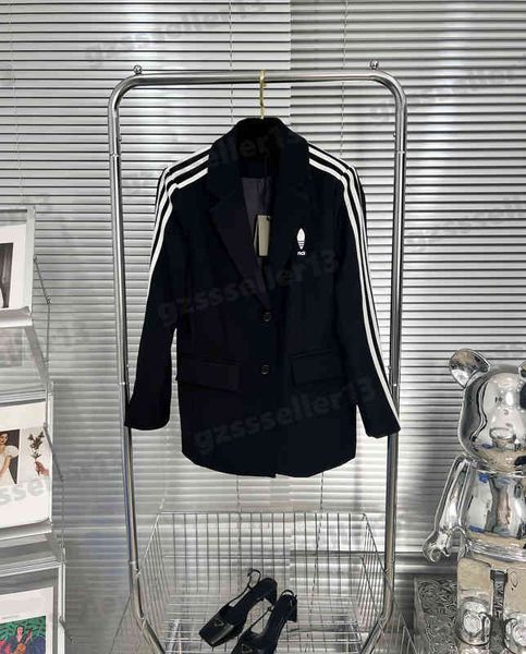 womens jacket co-branded blazer fashion brand striped print lapel cardigan jackets luxury designer women clothing, Black;brown
womens jacket co-branded blazer fashion brand striped print lapel cardigan jackets luxury designer women clothing, Black;brown