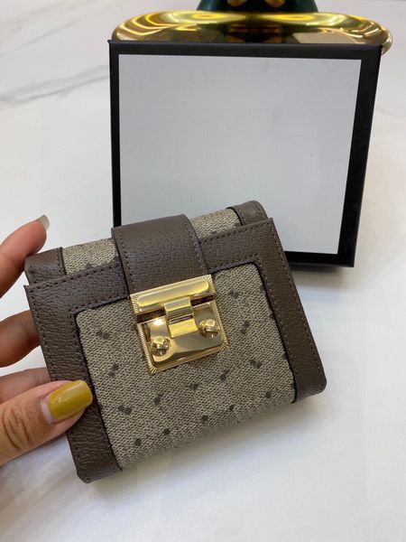 women's wallets fashion designers purse cluth men's wallet classic card holder cheque book original box genuine leather notecase s, Red;black
women's wallets fashion designers purse cluth men's wallet classic card holder cheque book original box genuine leather notecase s, Red;black