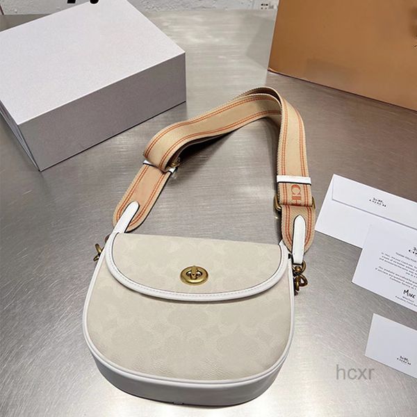 shoulder bags updated designer c pillow tabby shoulder bag quality women pure color bacchus bags retro hardware cloudy handbags supper
shoulder bags updated designer c pillow tabby shoulder bag quality women pure color bacchus bags retro hardware cloudy handbags supper