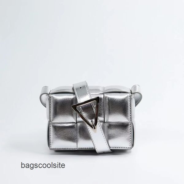 bag bottegas bags designer 2022 cassettes woven plaid mouth packet mini shoulder belt small venet square kiy4
bag bottegas bags designer 2022 cassettes woven plaid mouth packet mini shoulder belt small venet square kiy4