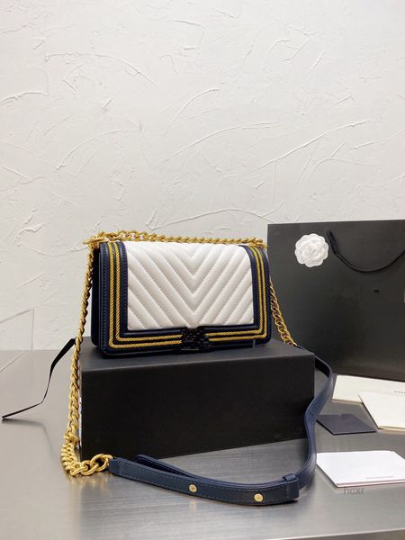 shoulder bags classic woven bag shoulder bags fashion shopping satchels calfskin imported from italy leather chain copper plated 18 k gold
shoulder bags classic woven bag shoulder bags fashion shopping satchels calfskin imported from italy leather chain copper plated 18 k gold