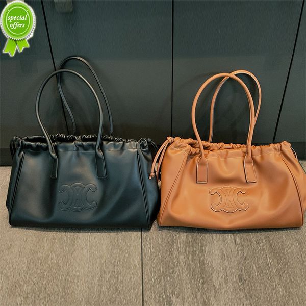 designer clutch bag purses ladies handbags 2022 autumn new triumphal texture soft leather large capacity portable shoulder
designer clutch bag purses ladies handbags 2022 autumn new triumphal texture soft leather large capacity portable shoulder