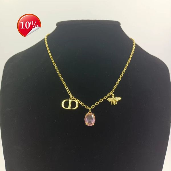 luxury design women's necklace d family / di new high sense temperament cd letter pink crystal bee collarbone neck chain batch, Silver
luxury design women's necklace d family / di new high sense temperament cd letter pink crystal bee collarbone neck chain batch, Silver