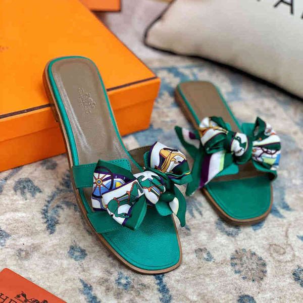 70% off designer luxury slippers family leisure set foot fashion color matching bow flat heel women's, Black
70% off designer luxury slippers family leisure set foot fashion color matching bow flat heel women's, Black