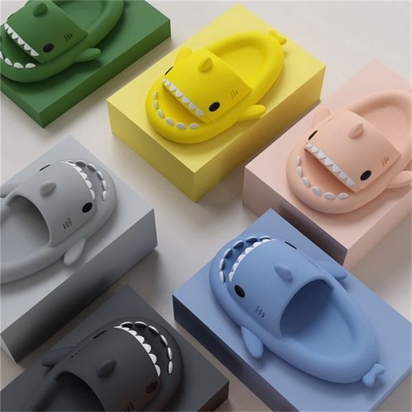 slipper man women shark slippers summer home anti-skid solid color couple parents kids outdoor cool indoor household funny slippers 220902, Black;grey
slipper man women shark slippers summer home anti-skid solid color couple parents kids outdoor cool indoor household funny slippers 220902, Black;grey