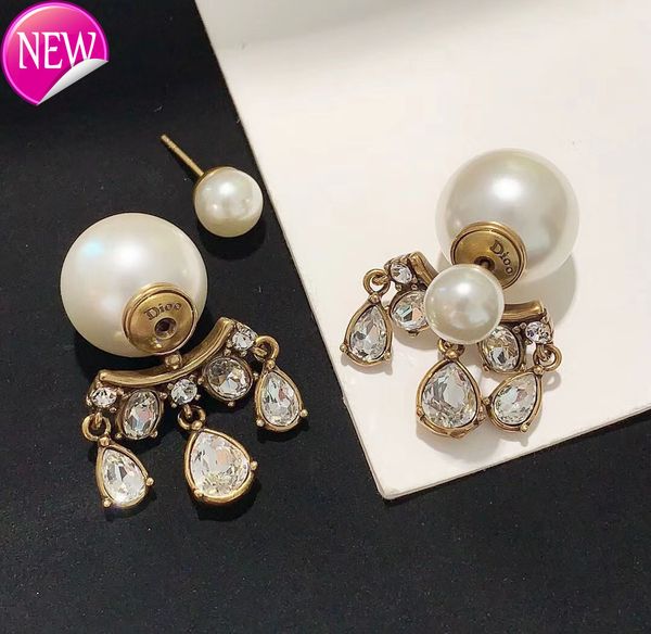 luxury brand design earrings d home / di pearl water drop diamond earrings fashion trend personality femininity versatile, Golden;silver 
luxury brand design earrings d home / di pearl water drop diamond earrings fashion trend personality femininity versatile, Golden;silver