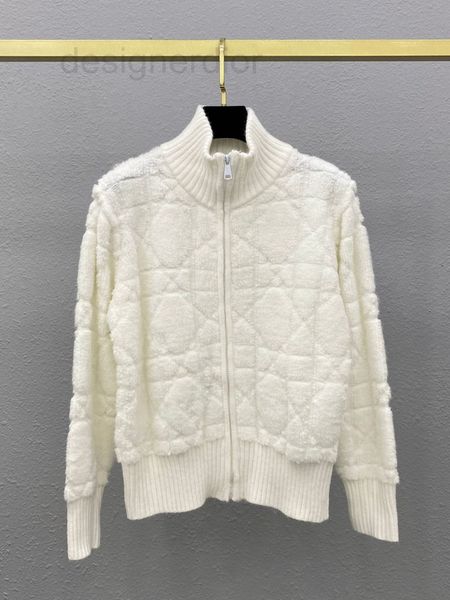women's hoodies & sweatshirts designer new autumn and winter 2022 little bee embroidery plaid stand collar long sleeve coat women', Black
women's hoodies & sweatshirts designer new autumn and winter 2022 little bee embroidery plaid stand collar long sleeve coat women', Black