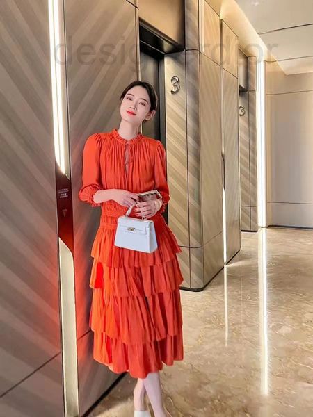 casual dresses designer fadan family 2022 spring and summer new french elegant v-neck bubble sleeve cake skirt dress alzu, Black;gray
casual dresses designer fadan family 2022 spring and summer new french elegant v-neck bubble sleeve cake skirt dress alzu, Black;gray