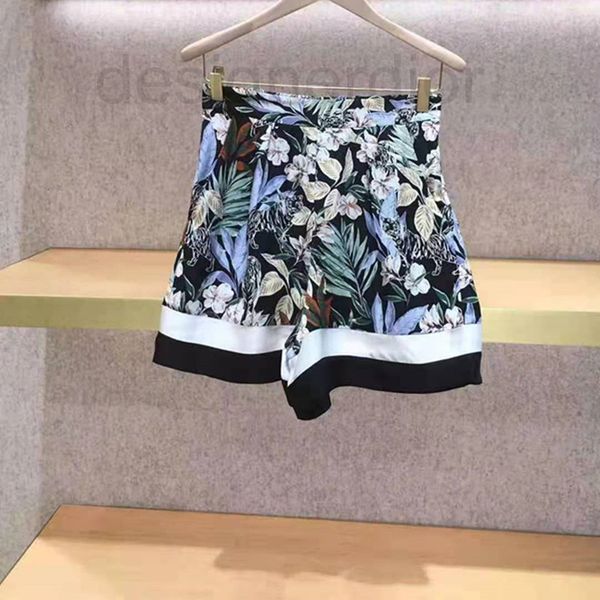 women's pants & capris designer fadan 's spring summer 2021 jungle printed black and white elastic waist shorts zg2o, Black;white
women's pants & capris designer fadan 's spring summer 2021 jungle printed black and white elastic waist shorts zg2o, Black;white
