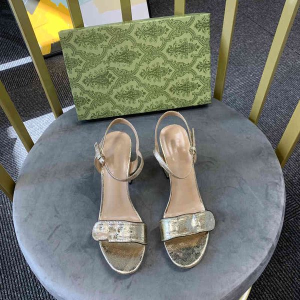 casual shoes luxury high heels leather sandal slideshow increase suedemid-heel women designer sandals summer sandals size 34-42 with box, Black
casual shoes luxury high heels leather sandal slideshow increase suedemid-heel women designer sandals summer sandals size 34-42 with box, Black