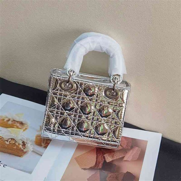 fashion women's handbags designer messenger lady bag female wallet new small fragrance lacquer leather bright face df chain one shoulde
fashion women's handbags designer messenger lady bag female wallet new small fragrance lacquer leather bright face df chain one shoulde