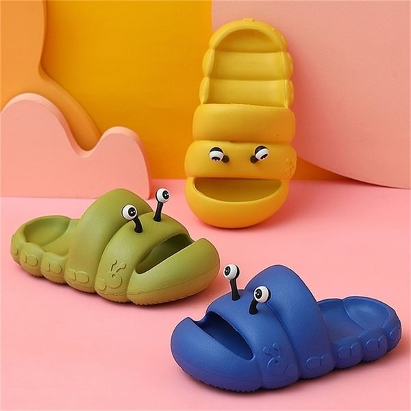 slipper toddler baby slippers boys girls antikid kids shoes with baotou slides summer sandals cute cartoon beach flip shoe 220902, Black;grey
slipper toddler baby slippers boys girls antikid kids shoes with baotou slides summer sandals cute cartoon beach flip shoe 220902, Black;grey