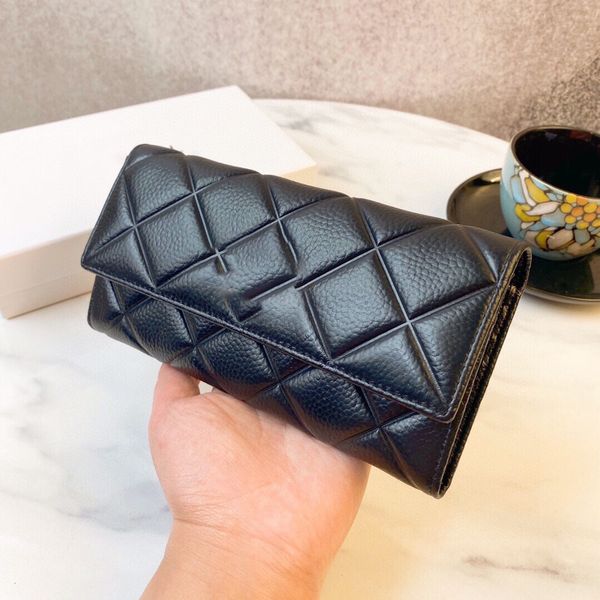 women's wallets fashion designers purse cluth men's wallet classic passport card holder wholesale cheque book original box famous, Red;black
women's wallets fashion designers purse cluth men's wallet classic passport card holder wholesale cheque book original box famous, Red;black