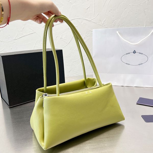 axillary shoulder bags underarm beach bag tote handbag women purse large capacity bright leather handbags fashion letters plain clutch bags
axillary shoulder bags underarm beach bag tote handbag women purse large capacity bright leather handbags fashion letters plain clutch bags