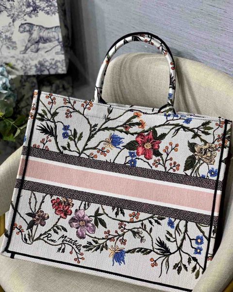 ladies beach bags handsewn by french designers largecapacity shopping the highest quality on entire network support personalized shoulder jt
ladies beach bags handsewn by french designers largecapacity shopping the highest quality on entire network support personalized shoulder jt