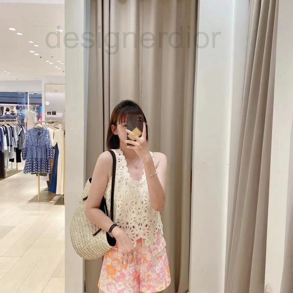 women's t-shirt designer french single hollow out blouse 2022 summer new knitted small suspender vest women's short sleeveless i, White
women's t-shirt designer french single hollow out blouse 2022 summer new knitted small suspender vest women's short sleeveless i, White