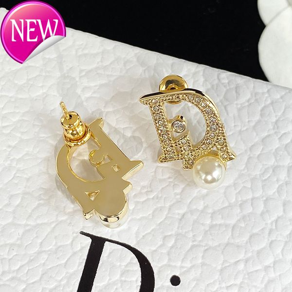 luxury brand design earrings d family / di pearl studded earrings female star temperament light fashion, Golden;silver
luxury brand design earrings d family / di pearl studded earrings female star temperament light fashion, Golden;silver