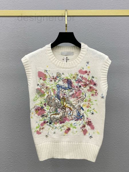 women's sweaters designer early autumn new animal small bee heavy industry embroidery sleeveless sweater versatile foreign vest female, White;black
women's sweaters designer early autumn new animal small bee heavy industry embroidery sleeveless sweater versatile foreign vest female, White;black