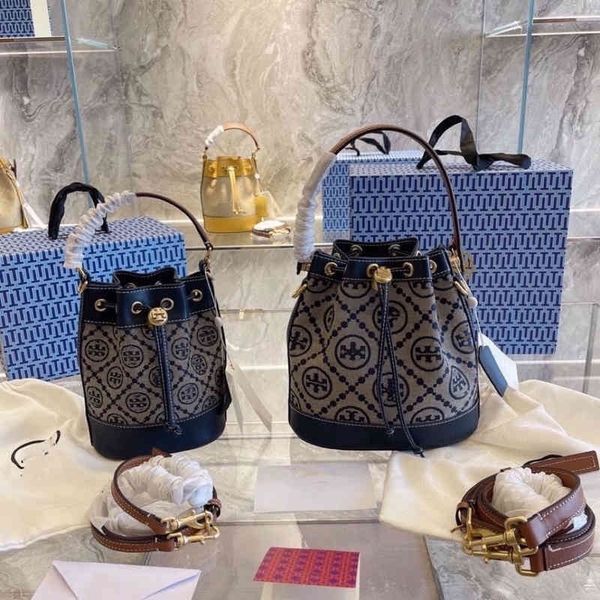handbags crossbody torysburchs bags old cowhide bag 2022 female flower bucket vintage drawstring printing large capacity shoulder messenger
handbags crossbody torysburchs bags old cowhide bag 2022 female flower bucket vintage drawstring printing large capacity shoulder messenger