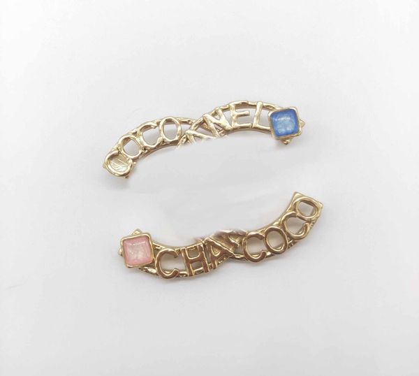 2022 charm brooch with colors crystal beads and hollow words design have box stamp ps7152a, Golden
2022 charm brooch with colors crystal beads and hollow words design have box stamp ps7152a, Golden