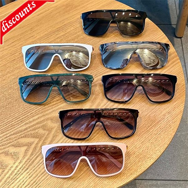 designer sunglasses 2022 new integrated lens toad sunglass men's and women's conjoined goggl large box fashion sunglass trend z217, White;black
designer sunglasses 2022 new integrated lens toad sunglass men's and women's conjoined goggl large box fashion sunglass trend z217, White;black