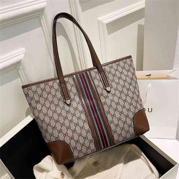 shoulder bags 80% off large capacity tote women's versatile fashion printed one handbag leisure women's
shoulder bags 80% off large capacity tote women's versatile fashion printed one handbag leisure women's