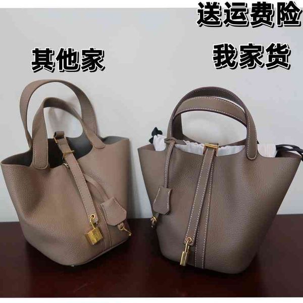 2022 new high-level version togo layer cowhide h home vegetable basket portable bucket bag leather women's hand
2022 new high-level version togo layer cowhide h home vegetable basket portable bucket bag leather women's hand